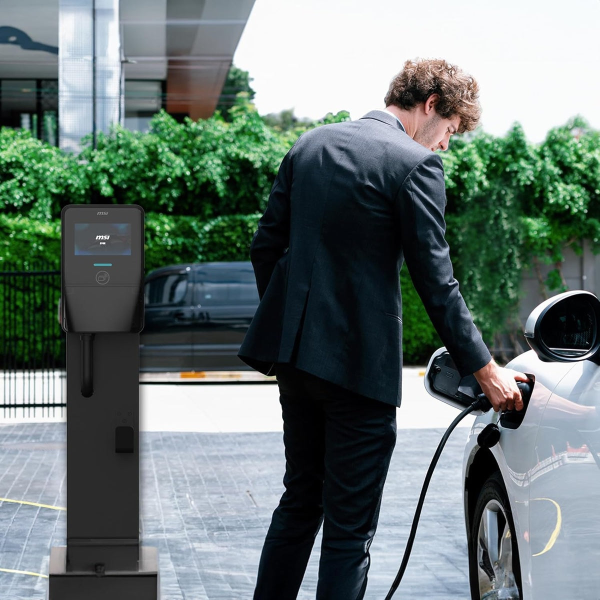 MSI Smart EV Charger EV Premium V2, Single Phase 32A, 7.4KW ,5M Type 2 Charging gun, 7' IPS, IP55 (Charger) / IP67 (charging gun)