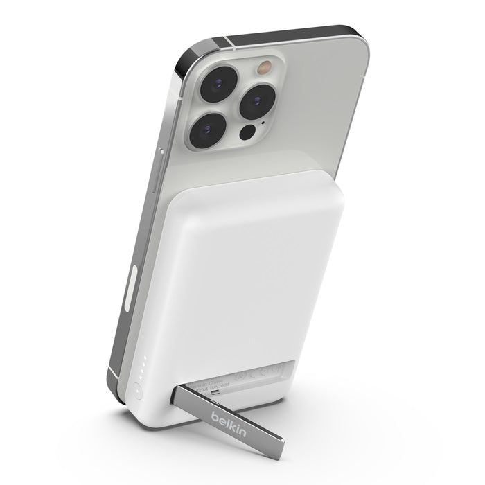 Belkin BoostCharge Magnetic Wireless Power Bank 5K + Stand - White (BPD004btWT), image 0