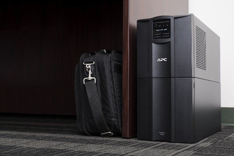 APC Smart-UPS, Line Interactive, 2200VA, Tower, 230V, 8x IEC C13+2x IEC C19 outlets, SmartConnect Port+SmartSlot