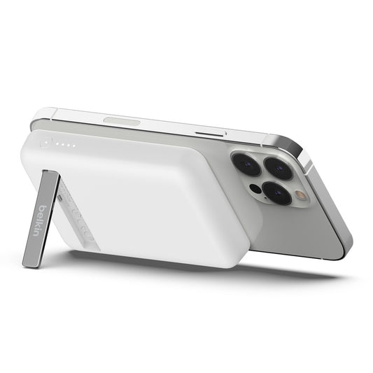 Belkin BoostCharge Magnetic Wireless Power Bank 5K + Stand - White (BPD004btWT), image 1